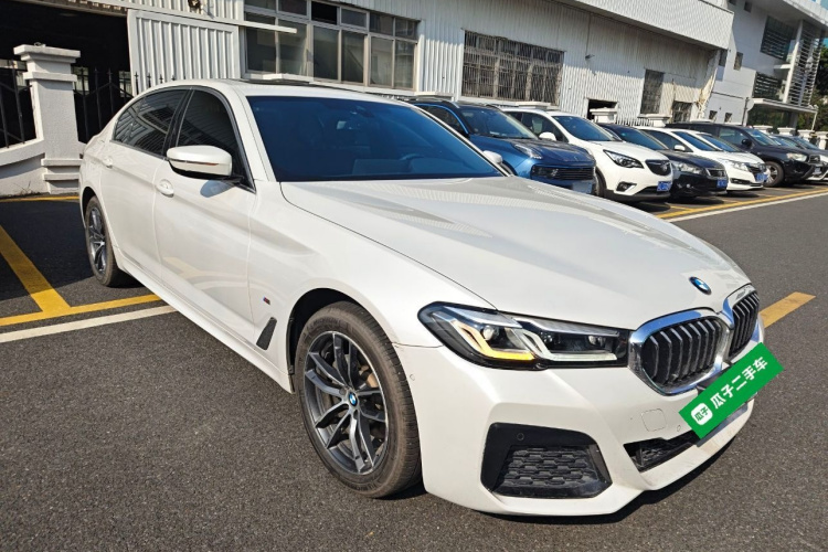 宝马5系 2022款 改款 525Li M运动套装车身外观3