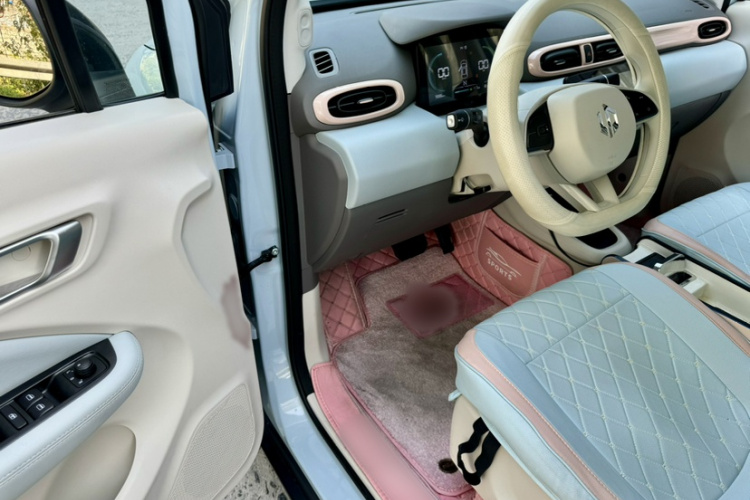 零跑汽车 零跑T03 2023款 403轻享版车身外观6009