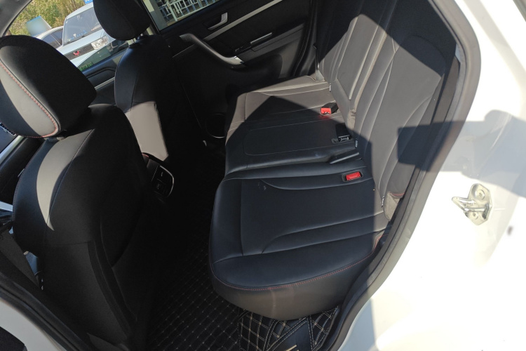 哈弗M6 2018款 改款 1.5T DCT两驱精英型中控内饰7004