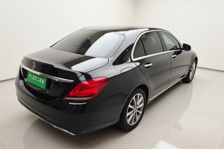 奔驰C级 2019款 C 260 L车身外观7