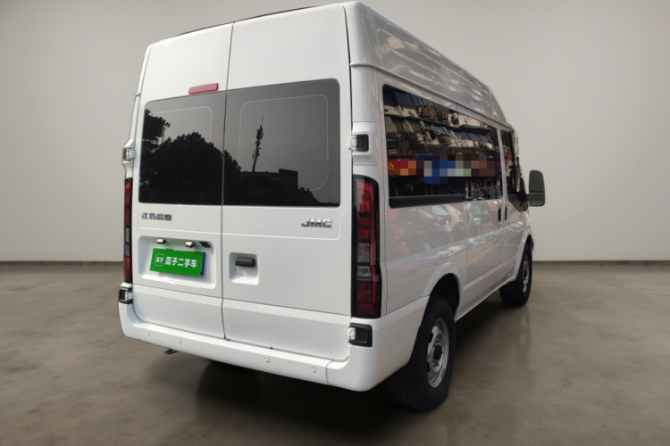 江铃福顺 2025款 2.0T 8AT柴油短轴中顶商运型多功能乘用车5/6座车身外观7