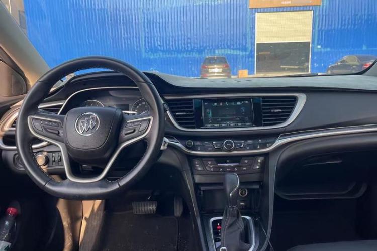 别克 阅朗 2019款 18T 自动互联精英型 国VI中控内饰7001