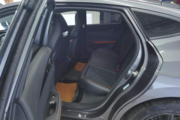 长安UNI-V 2023款 1.5T 尊享型中控内饰21