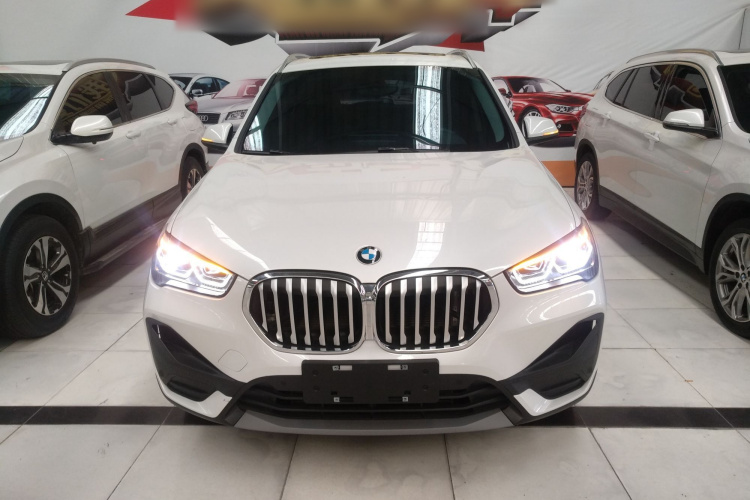 宝马X1 2021款 sDrive25Li 领先型车身外观2