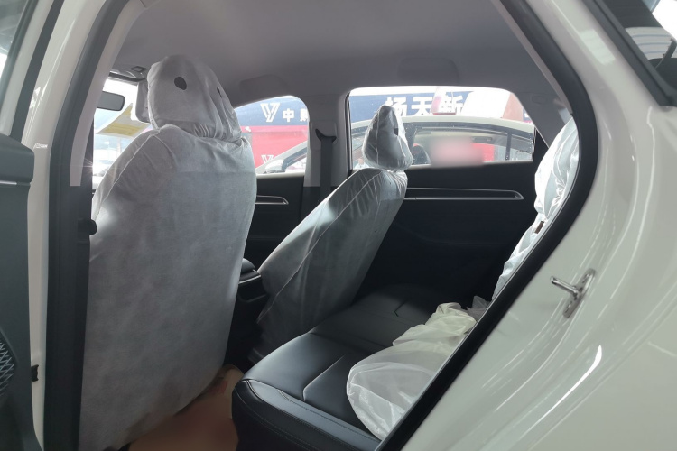 吉利汽车 帝豪 2025款 第4代 1.5L CVT星耀版中控内饰7002