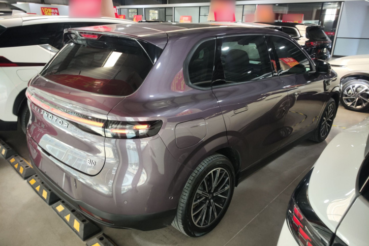 零跑汽车 零跑B10 2025款 510悦享版车身外观6005