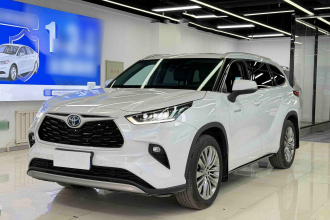 丰田 汉兰达 2023款 2.5L智能电混双擎四驱尊贵版 7座