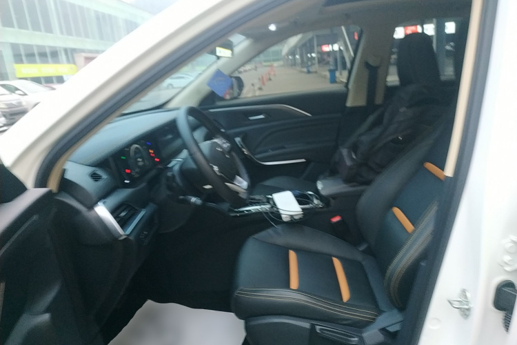 奔腾T77 2019款 230 TID 自动豪华型 国VI局部细节19