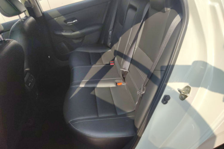 日产 轩逸 2023款 1.6L CVT悦享版中控内饰21