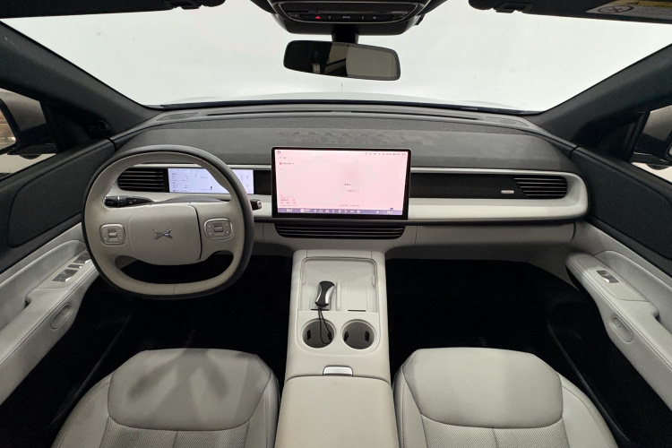 小鹏G6 2023款 580 长续航 Pro中控内饰12