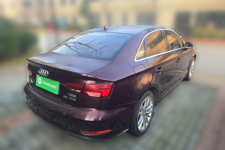 奥迪A3 2018款 30周年年型 Limousine 35 TFSI 进取型车身外观7