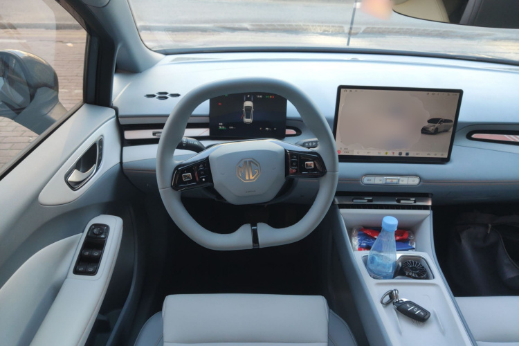 名爵 MG4 EV 2026款 437 从容版中控内饰13