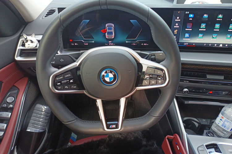 宝马i3 2025款 eDrive 35 L中控内饰13