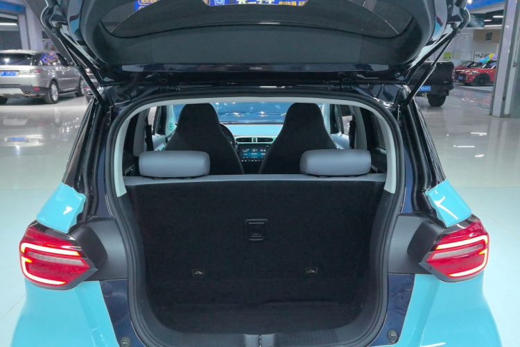 零跑汽车 零跑T03 2021款 400豪华版机舱底盘23