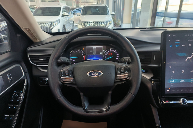 福特 探险者 2020款 EcoBoost 285 四驱风尚版 6座中控内饰13