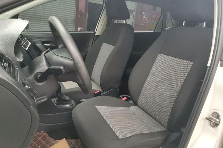 大众 Polo 2016款 1.4L 自动风尚型局部细节19