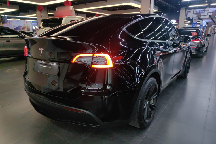 特斯拉 Model Y 2022款 改款 后轮驱动版车身外观6005