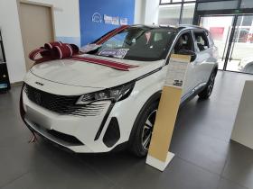 标致5008 2023款 改款 400THP 旗舰荣耀版 7座