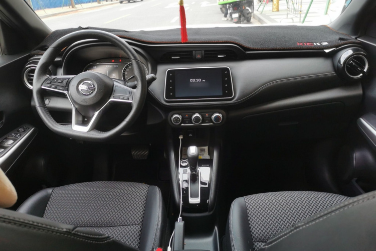日产 劲客 2018款 1.5L CVT智联豪华版中控内饰7002