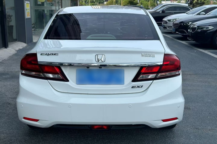 本田 思域 2014款 1.8L 自动舒适版车身外观6004