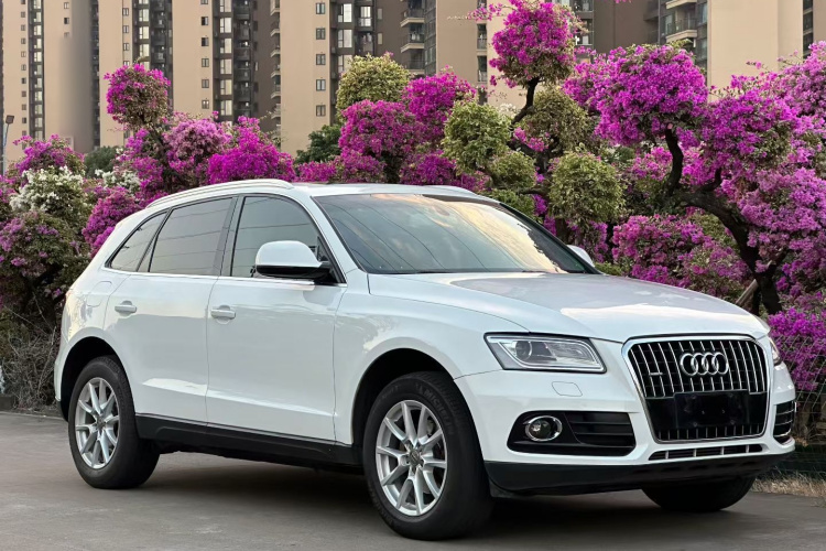 奥迪Q5 2016款 40 TFSI 进取型车身外观6004