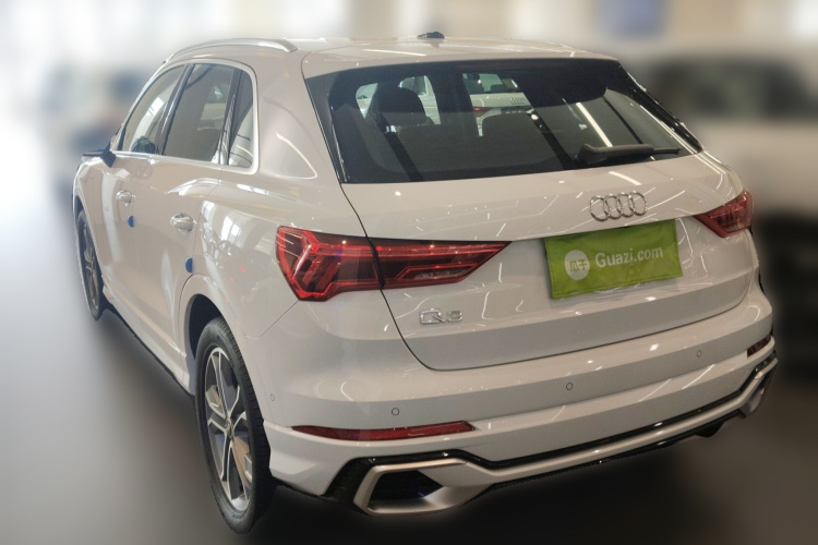 奥迪Q3 2024款 40 TFSI 时尚动感型车身外观5