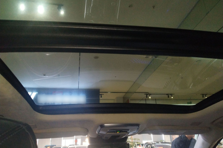 红旗H9 2020款 3.0T 智联旗领四座版中控内饰22