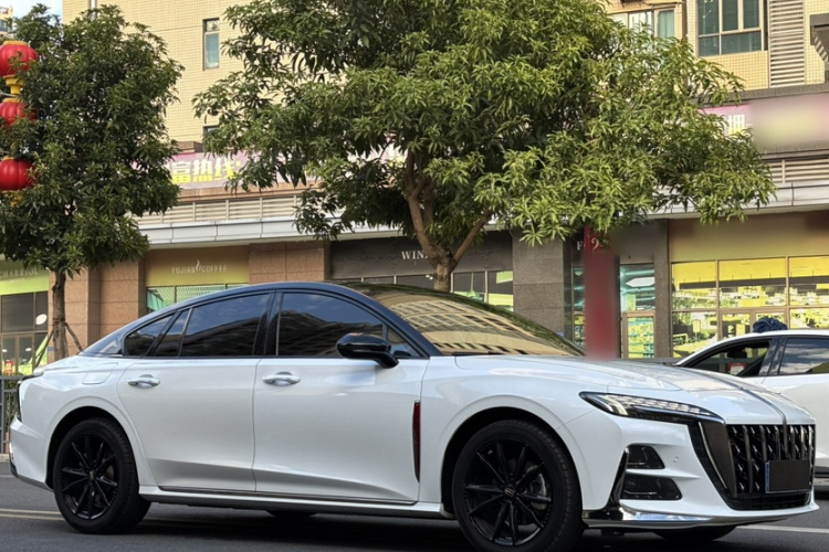 红旗H6 2023款 2.0T 致尚版车身外观6005