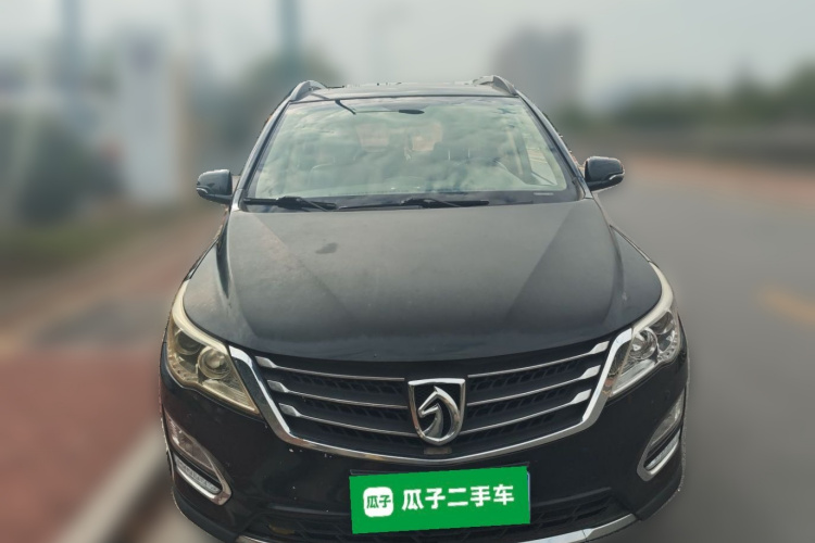 宝骏560 2015款 1.8L 手动豪华型车身外观6001