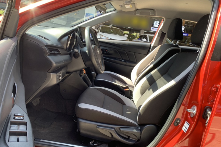 丰田 YARiS L 致炫 2021款 致炫X 1.5L CVT领先版中控内饰7001