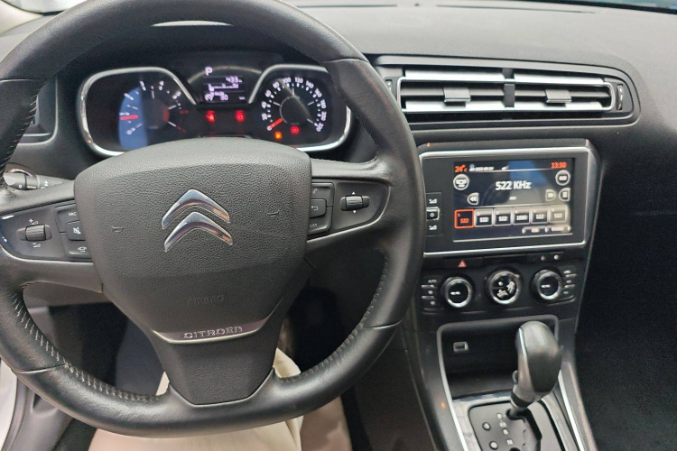 雪铁龙 C4世嘉 2016款 1.6THP 自动旗舰型局部细节13