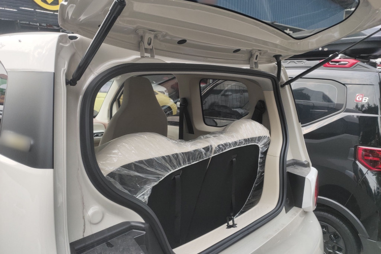 五菱汽车 宏光MINIEV 2024款 第三代 215km 青春版机舱底盘23