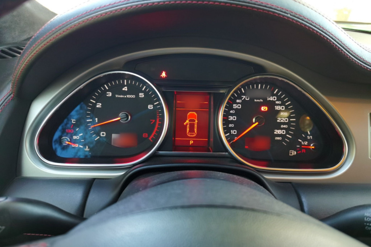 奥迪Q7 2011款 3.0 TFSI 舒适型(200kW)局部细节14