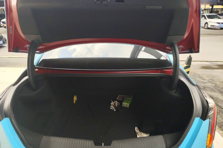 凯迪拉克CT4 2020款 28T 时尚型局部细节23