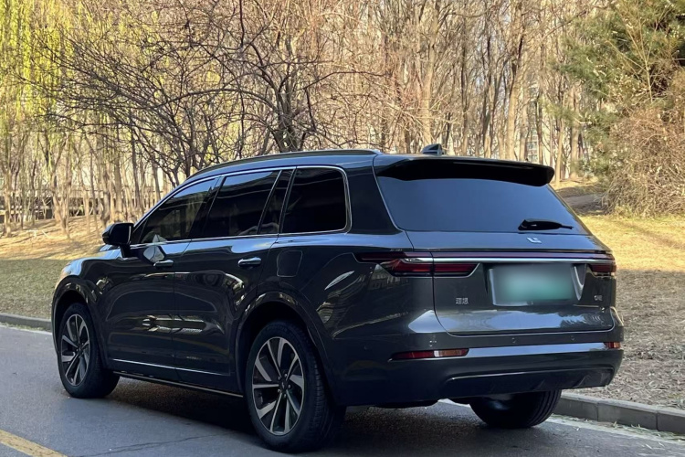 理想汽车 理想ONE 2021款 增程6座版车身外观6004