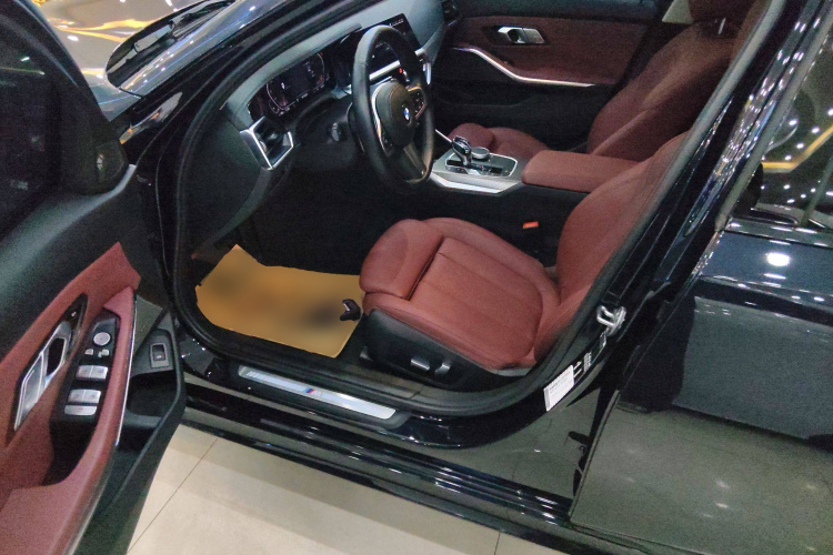 宝马3系 2022款 325Li M运动曜夜套装中控内饰7003