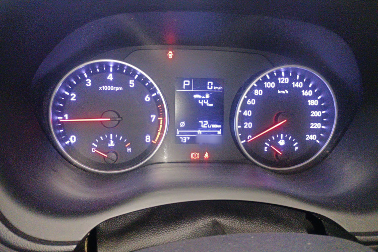 现代 悦动 2018款 1.6L 自动悦目版GL 国VI局部细节14