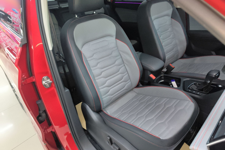 大众 途观X 2022款 330TSI 两驱尊崇旗舰版局部细节41