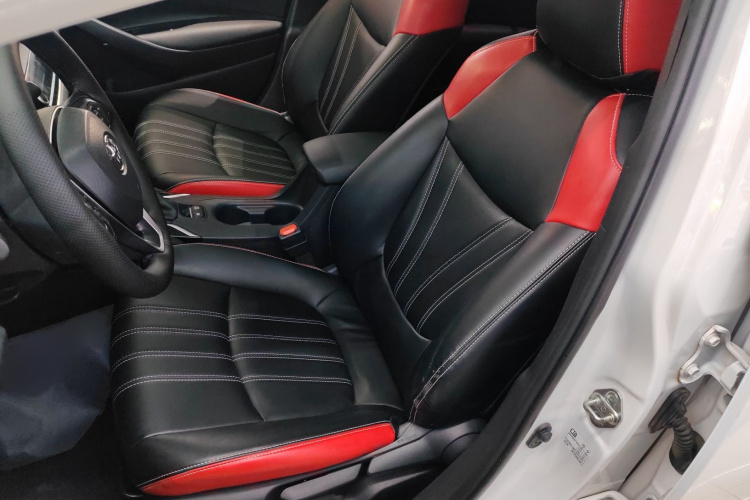 丰田 亚洲狮 2021款 2.0L 豪华版局部细节19