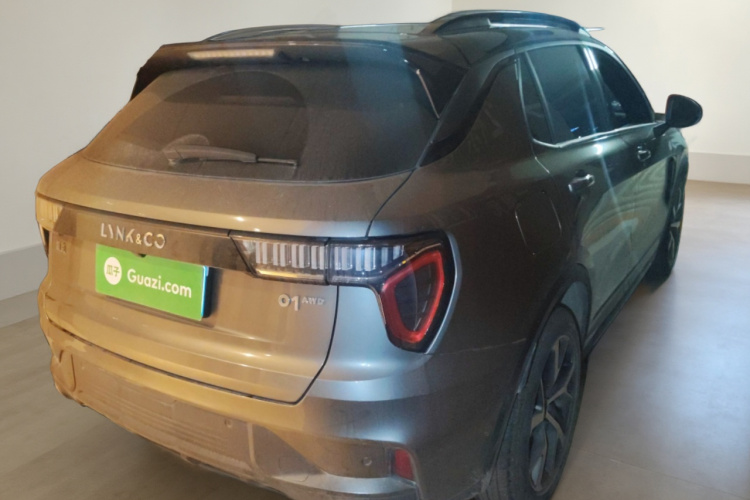 领克01 2021款 2.0TD 四驱劲Halo车身外观7