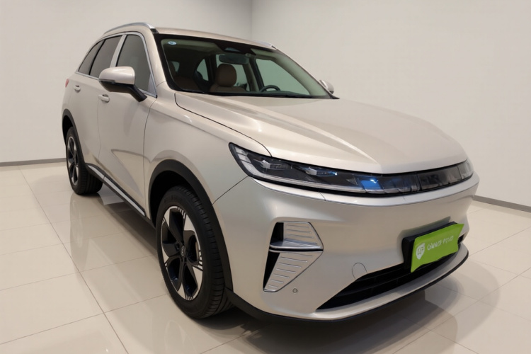 哈弗枭龙MAX 2025款 Hi4 110 Pro车身外观3