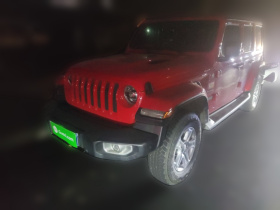 Jeep 牧马人 2018款 2.0T Sahara 四门版