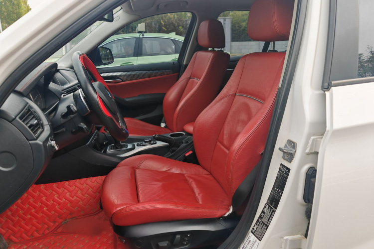宝马X1 2014款 xDrive20i 运动设计套装局部细节19
