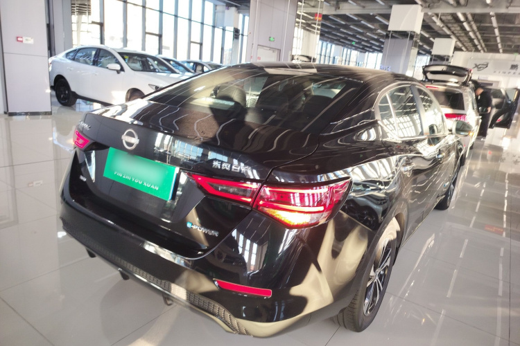 日产 轩逸 2022款 电驱版e-POWER 全电驱Pro车身外观6005