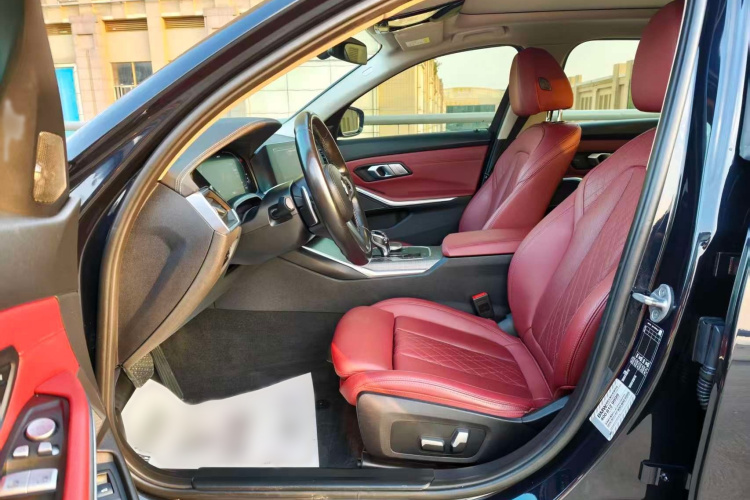 宝马3系 2022款 改款 325Li M运动曜夜套装局部细节19