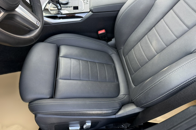 宝马3系 2020款 320Li M运动套装局部细节19