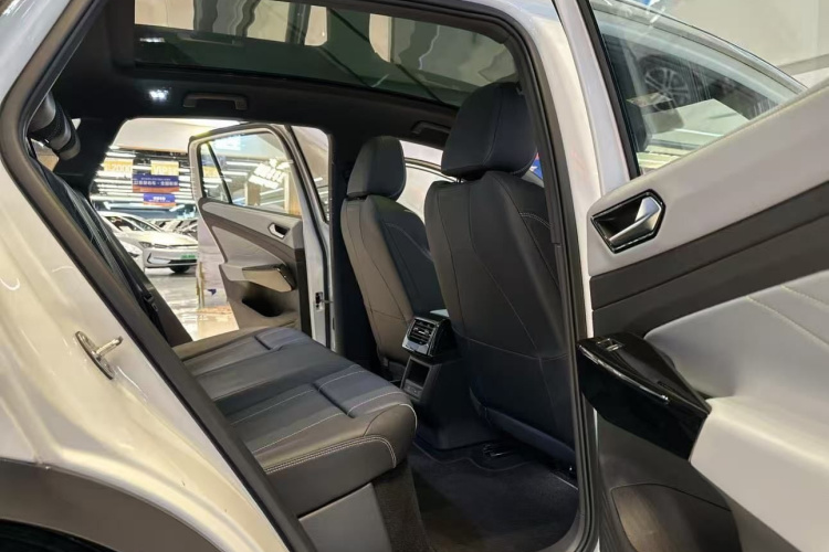 大众 ID.4 X 2023款 纯净长续航版中控内饰7005