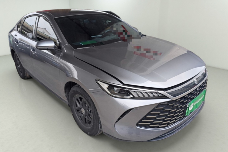 比亚迪 秦PLUS 2025款 DM-i 智驾版 55KM领先型车身外观3