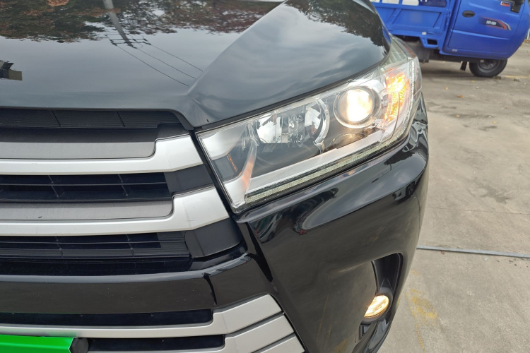 丰田 汉兰达 2018款 2.0T 四驱豪华版 7座 国V局部细节36