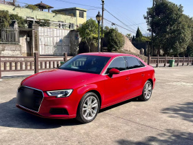 奥迪A3 2018款 30周年年型 Limousine 35 TFSI 进取型